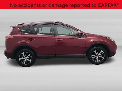 Used 2018 Toyota RAV4 XLE w/ Plus Extra Value Package FWD image 3