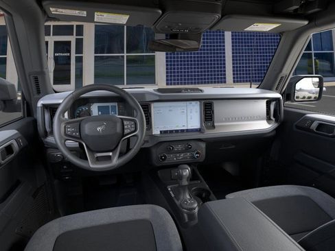 New 2025 Ford Bronco Base image 10