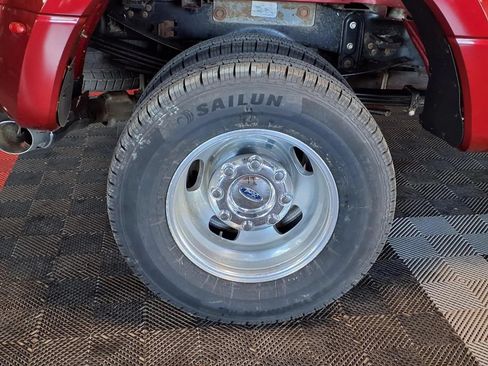 Used 2017 Ford F350 Lariat w/ Lariat Ultimate Package AWD/4WD image 7
