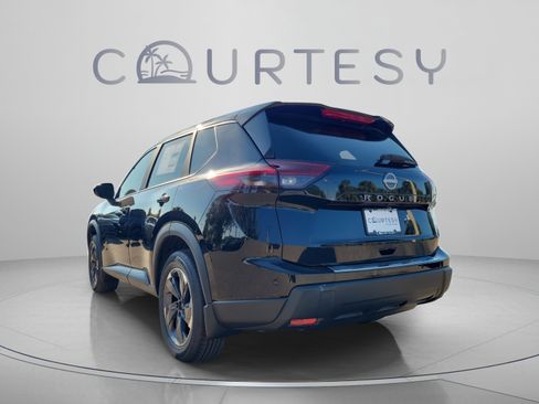 Certified 2026 Nissan Rogue SV w/ Cold Weather Package FWD image 5