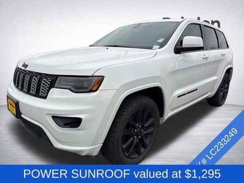Used 2020 Jeep Grand Cherokee Altitude AWD/4WD image 3