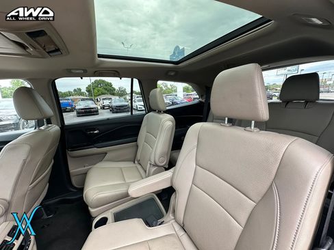 Used 2018 Honda Pilot Elite image 23