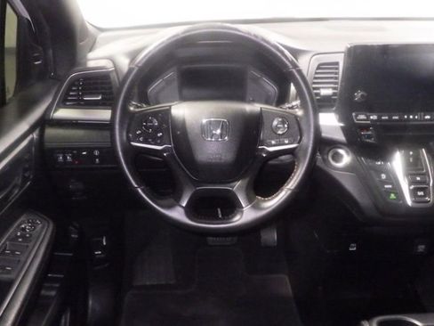 Used 2024 Honda Odyssey Sport image 9