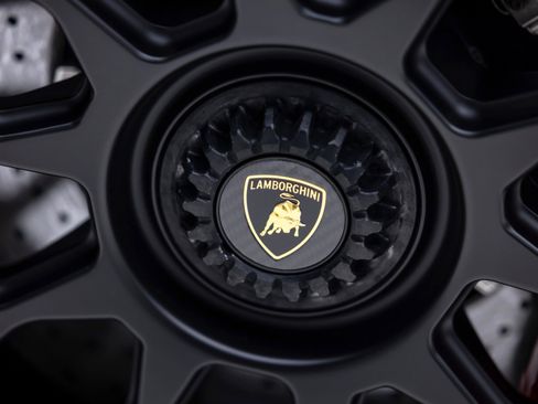 Used 2022 Lamborghini Huracan STO image 84