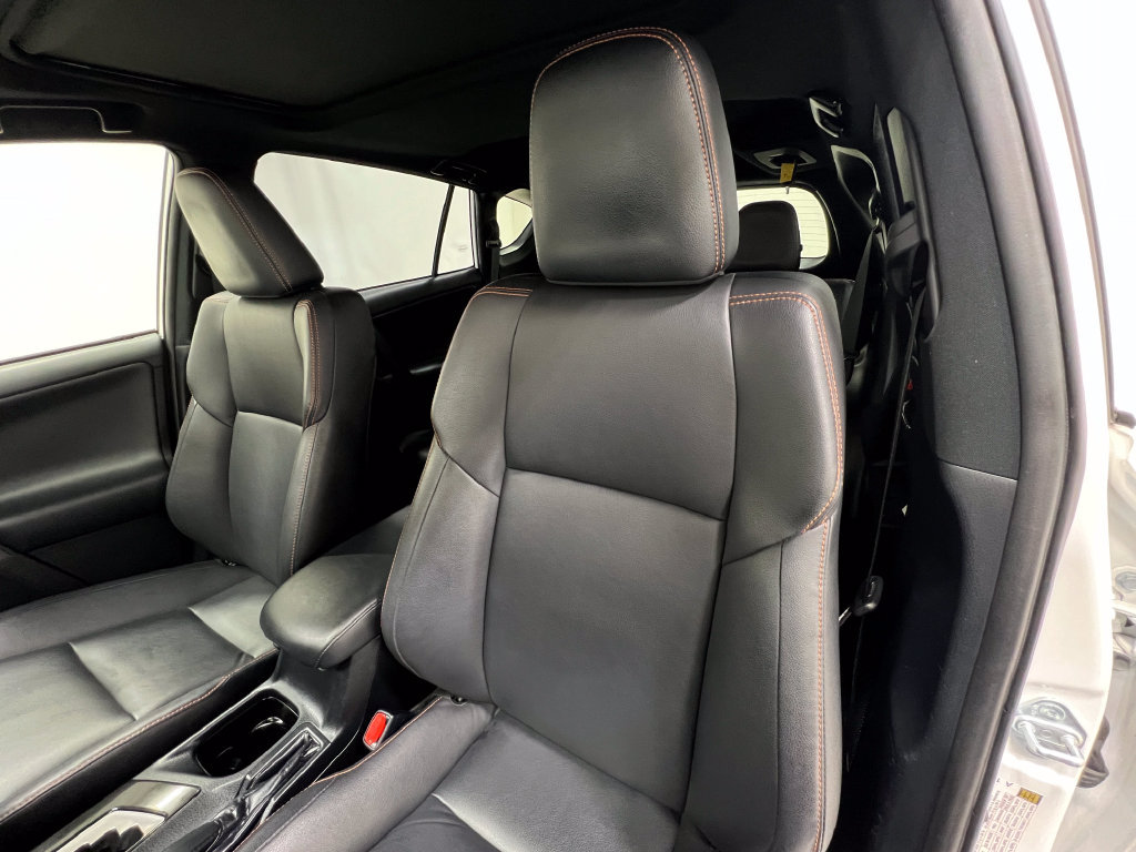 Used 2018 Toyota RAV4 SE w/ Power Extra Value Package AWD/4WD image 14
