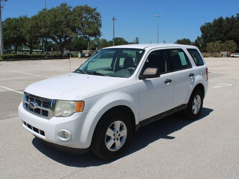 Used 2012 Ford Escape XLS FWD image 5