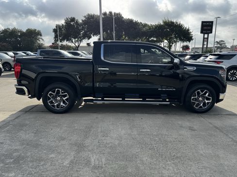 Used 2025 GMC Sierra 1500 SLT RWD image 7