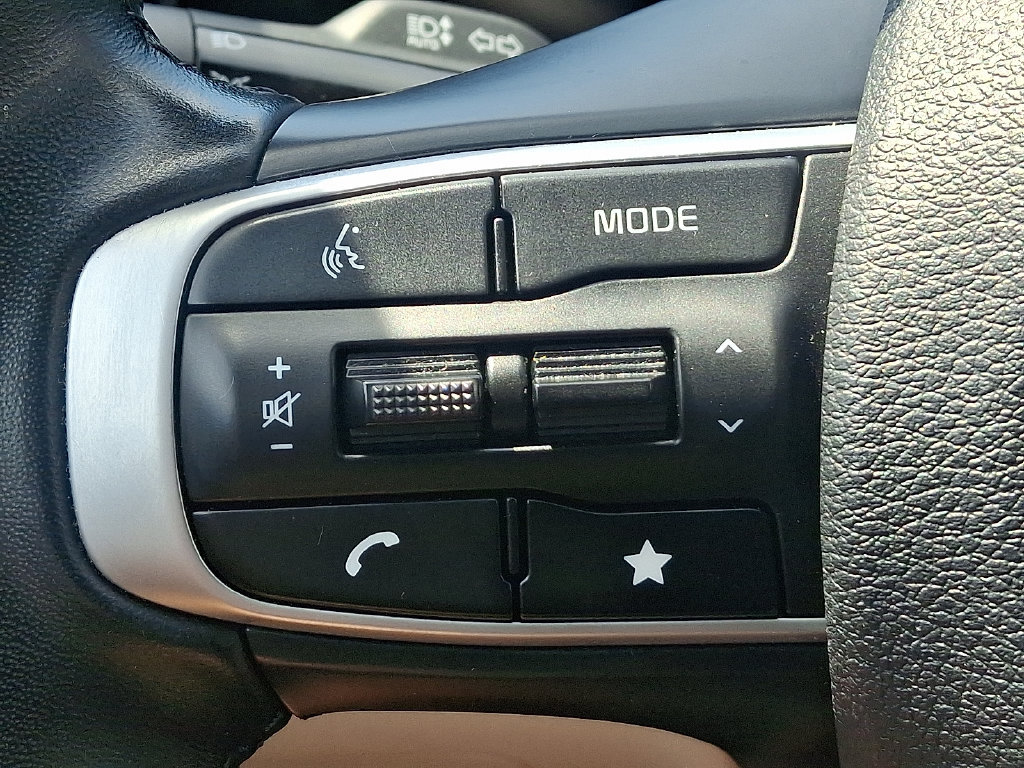 Used 2023 Kia Sportage EX FWD image 22