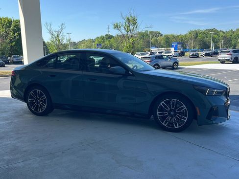 New 2026 BMW 530i w/ M Sport Package image 7