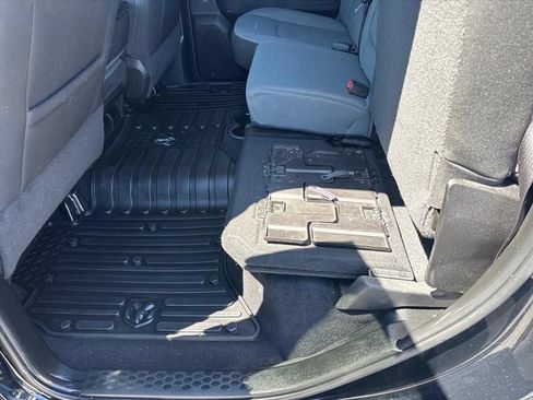 Used 2022 RAM 1500 Classic SLT w/ Protection Group AWD/4WD image 19
