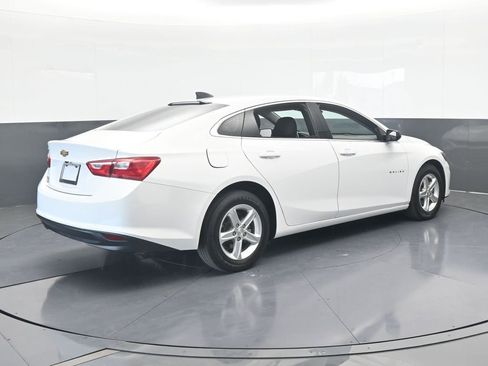 Used 2022 Chevrolet Malibu LS image 6