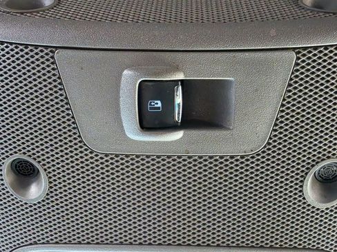 Used 2015 Ford F150 Lariat w/ Equipment Group 502A Luxury AWD/4WD image 40