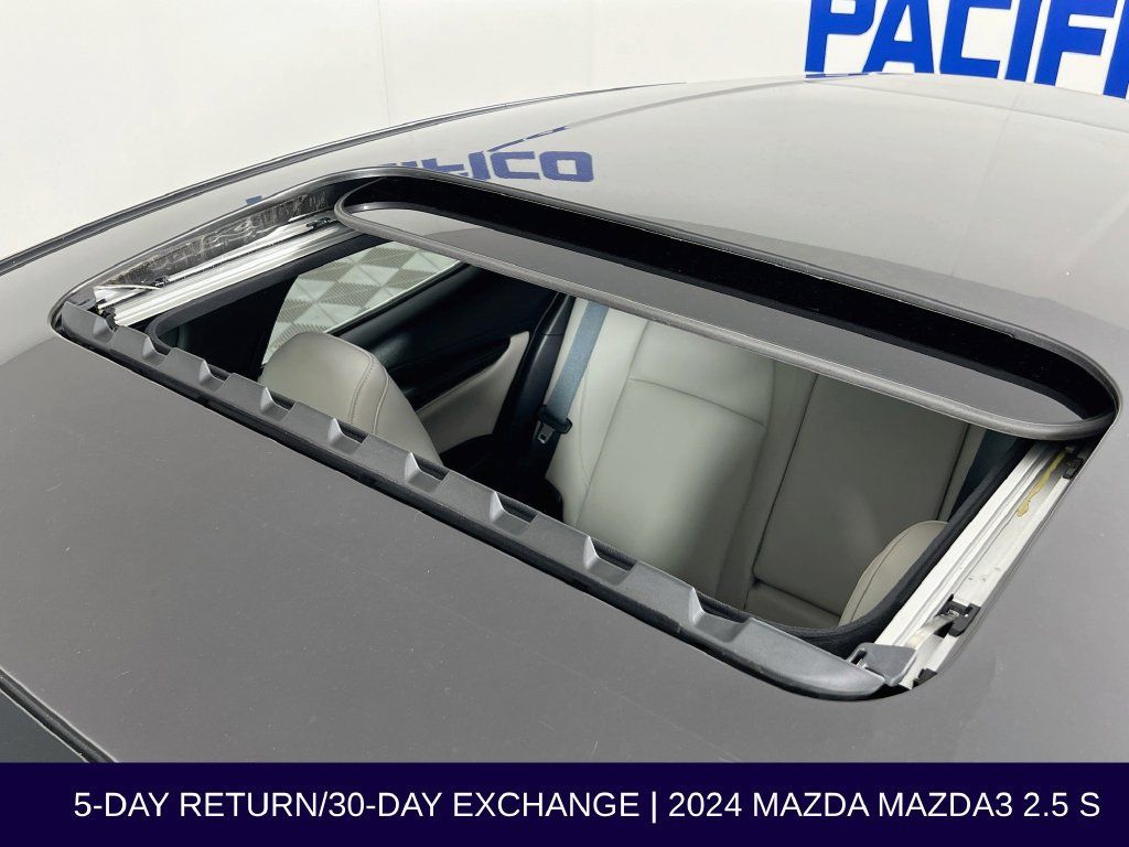 Used 2024 MAZDA MAZDA3 s FWD image 17