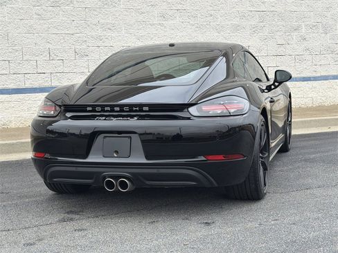 Used 2018 Porsche 718 Cayman image 7