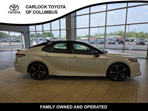 Used 2018 Toyota Camry XSE w/ Driver Assist Package FWD image 9