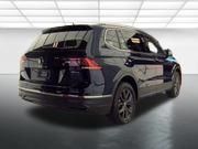 Used 2024 Volkswagen Tiguan SE AWD/4WD image 5