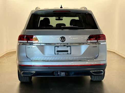 Certified 2023 Volkswagen Atlas SE w/ Panoramic Sunroof Package AWD/4WD image 4