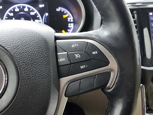 Used 2019 Jeep Grand Cherokee Limited w/ Luxury Group II image 37