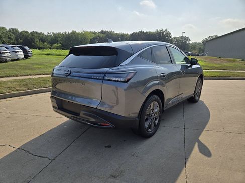 Used 2025 Nissan Murano SL AWD/4WD image 3
