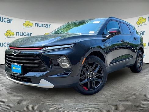 Used 2023 Chevrolet Blazer LT w/ Convenience Package AWD/4WD image 3