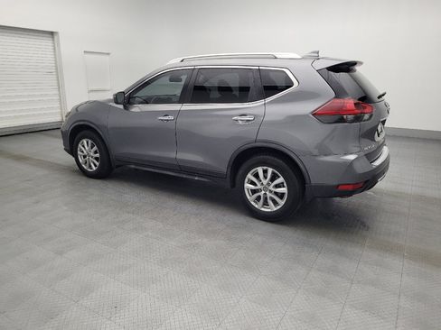 Used 2019 Nissan Rogue SV image 3
