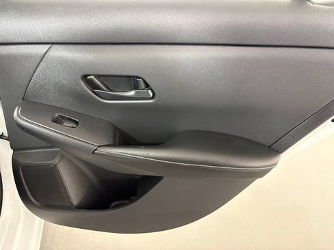 Used 2024 Nissan Sentra SV FWD image 37