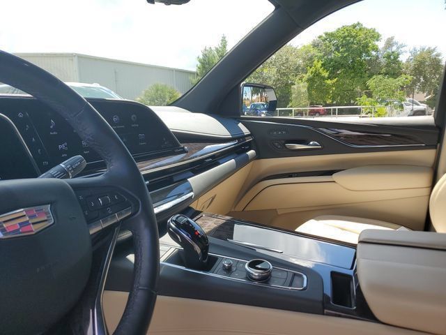 Certified 2023 Cadillac Escalade ESV Premium Luxury w/ LPO, Radiant Package AWD/4WD image 20