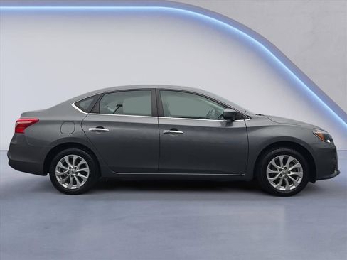 Used 2019 Nissan Sentra SV image 6