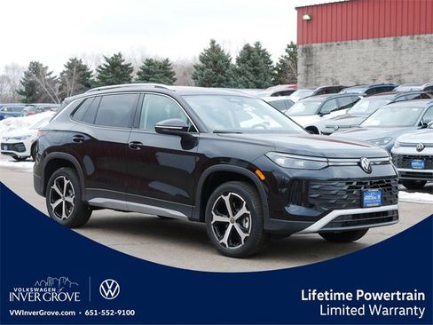 New 2026 Volkswagen Tiguan SE image 1