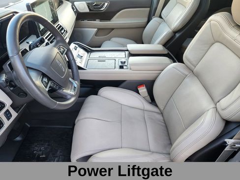 Used 2024 Lincoln Navigator L Reserve image 10