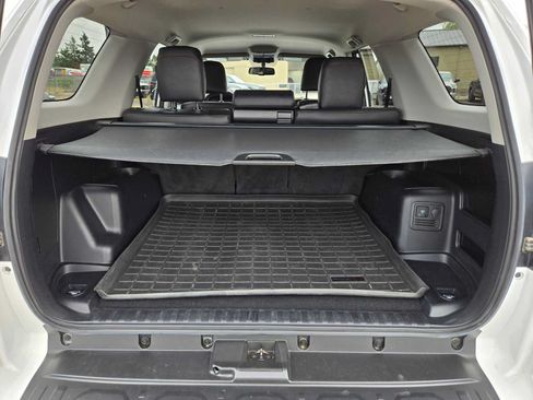 Used 2019 Toyota 4Runner TRD Off-Road Premium AWD/4WD image 16