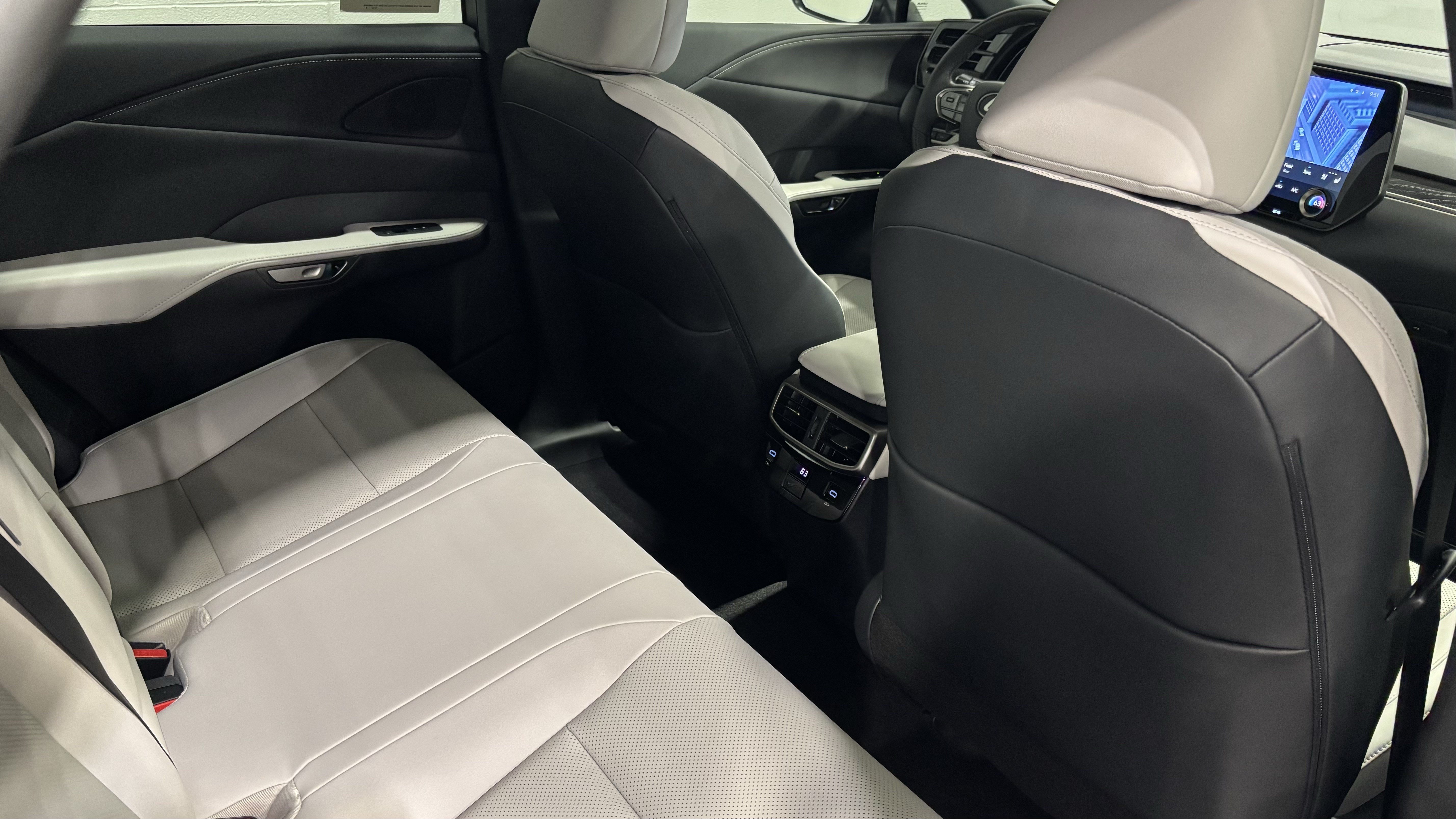 Used 2026 Lexus RX 350 F Sport w/ Convenience Package AWD/4WD image 41