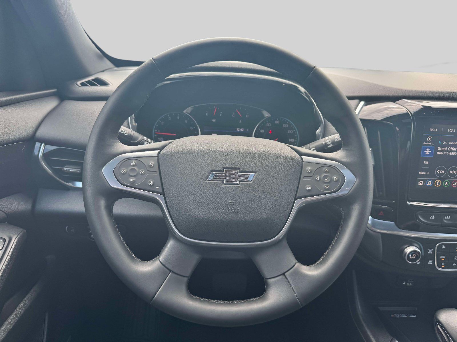 Used 2023 Chevrolet Traverse RS AWD/4WD image 12