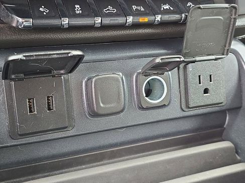 Used 2017 GMC Sierra 1500 SLT image 20