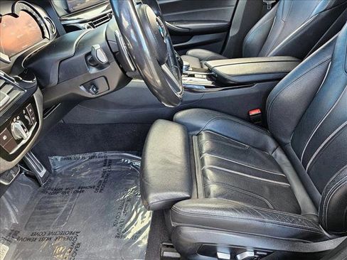 Used 2018 BMW 530e image 15