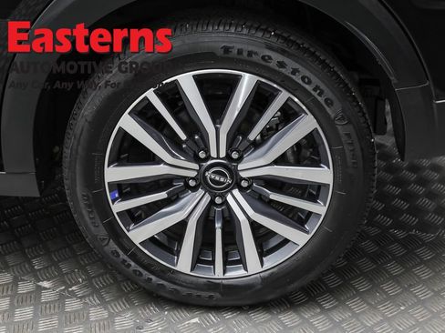 Used 2024 Nissan Kicks SR image 8