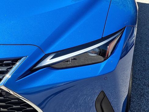 Used 2023 Lexus IS 300 w/ Comfort Package RWD image 9