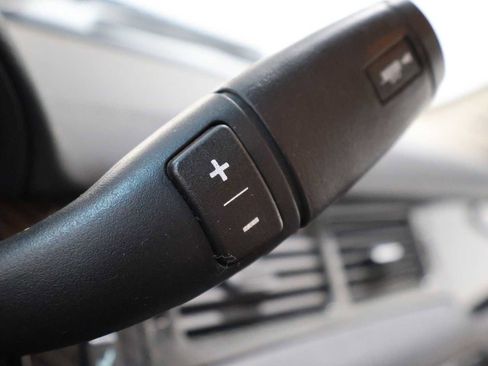 Used 2010 GMC Sierra 1500 SLT AWD/4WD image 26