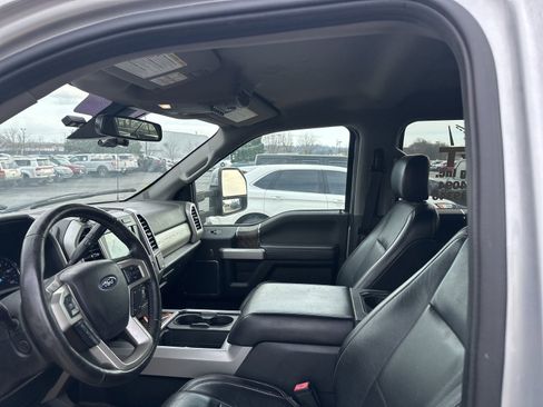 Used 2019 Ford F350 Lariat w/ Lariat Ultimate Package image 8