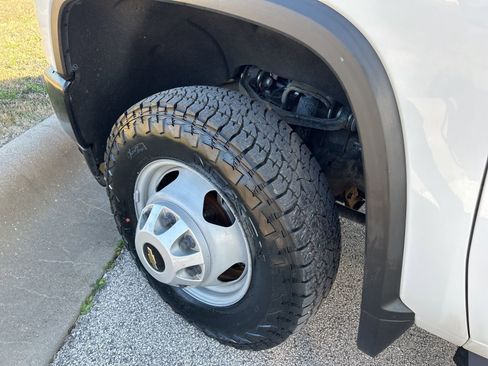 Used 2023 Chevrolet Silverado 3500 W/T w/ Gooseneck/5TH Wheel Package image 21