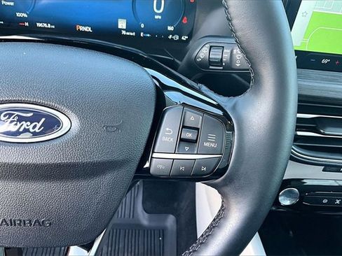 Certified 2025 Ford Escape Platinum image 19