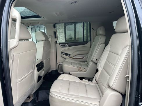 Used 2019 GMC Yukon XL Denali AWD/4WD image 14