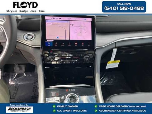 New 2025 Jeep Grand Cherokee Limited w/ Black Appearance Package image 17