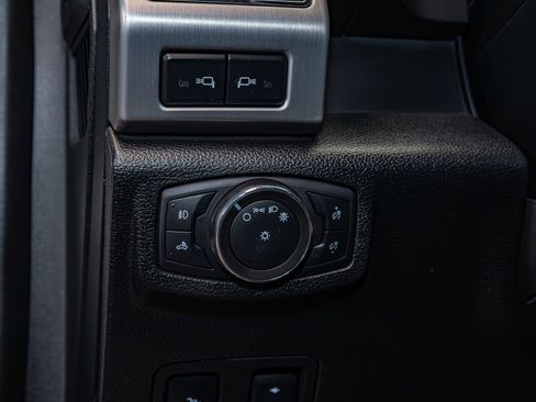 Used 2020 Ford F450 Platinum w/ FX4 Off-Road Package image 18