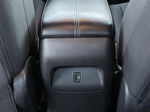 Used 2024 Nissan Sentra SV image 25