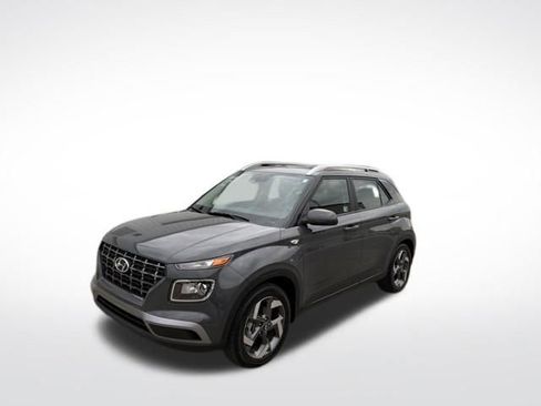 Used 2024 Hyundai Venue SEL FWD image 7
