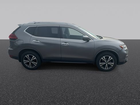 Used 2020 Nissan Rogue SV w/ Premium Package AWD/4WD image 10