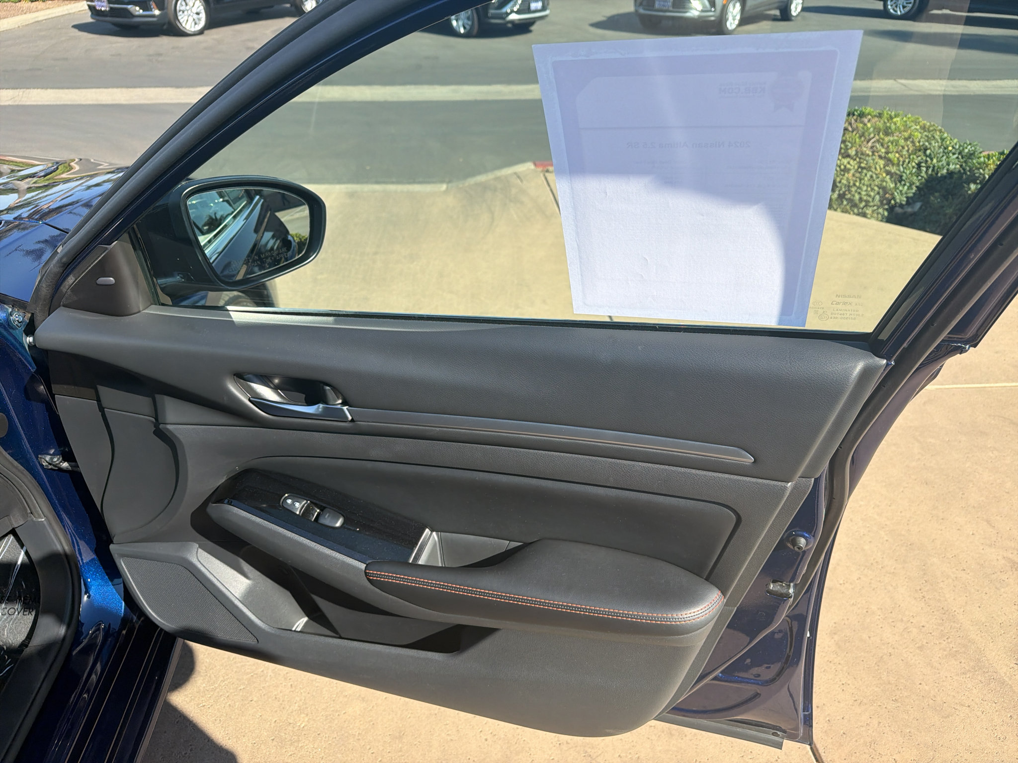 Used 2024 Nissan Altima 2.5 SR FWD image 13