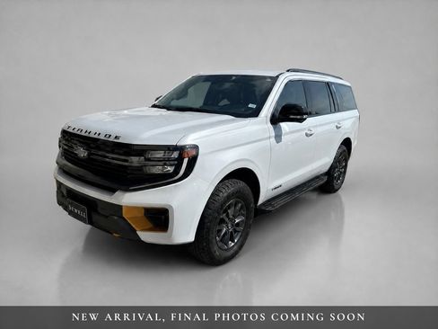 Used 2025 Ford Expedition Tremor AWD/4WD image 1