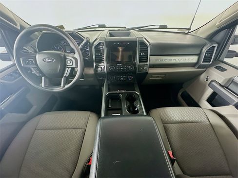 Used 2022 Ford F350 XLT w/ XLT Premium Package image 10